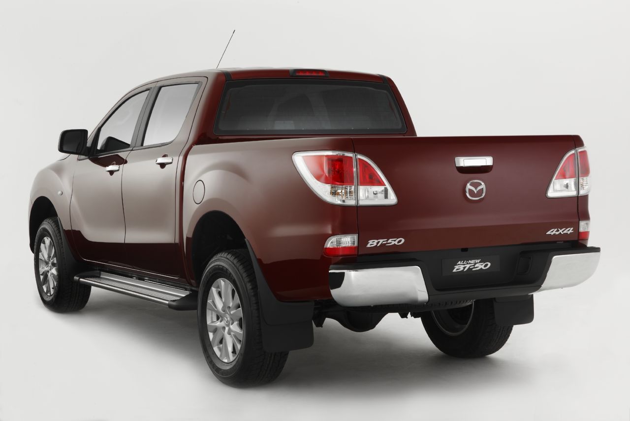 Mazda BT-50 incearca sa se departeze de la look-ul mai utilitar al pick-up-urilor obisnuite
