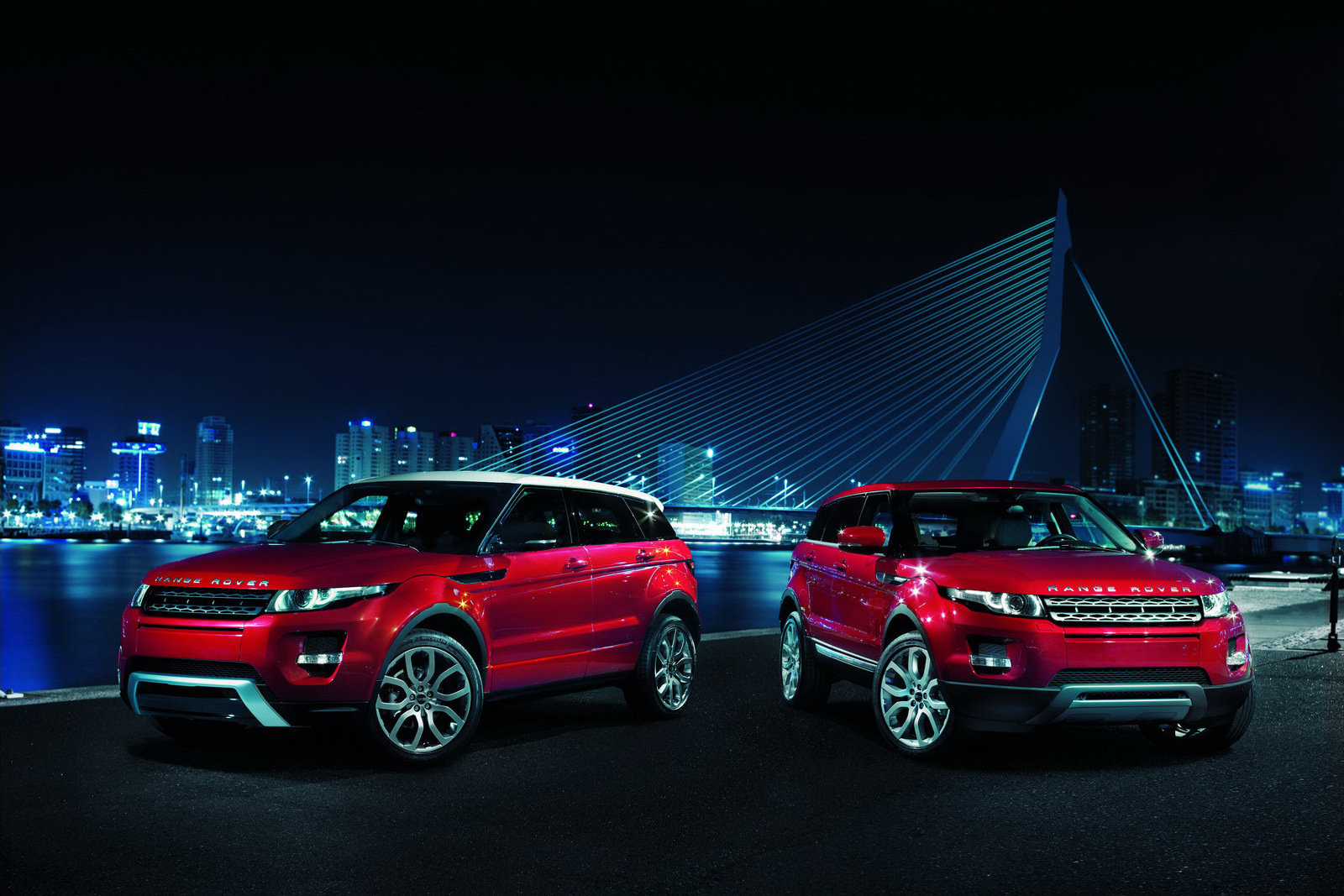 Range Rover Evoque in 5 usi va fi pus in vanzare din vara lui 2011, la un pret de baza de 35.000 euro