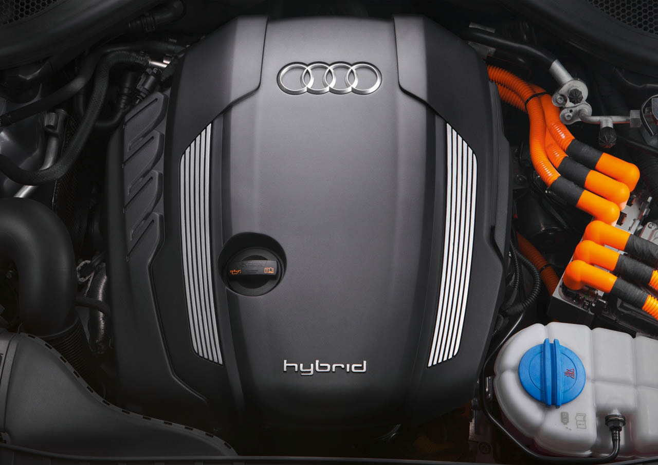 Versiunea Audi A6 Hybrid are un motor 2.0 TFSI de 211 CP cuplat cu unul electric de 45 CP