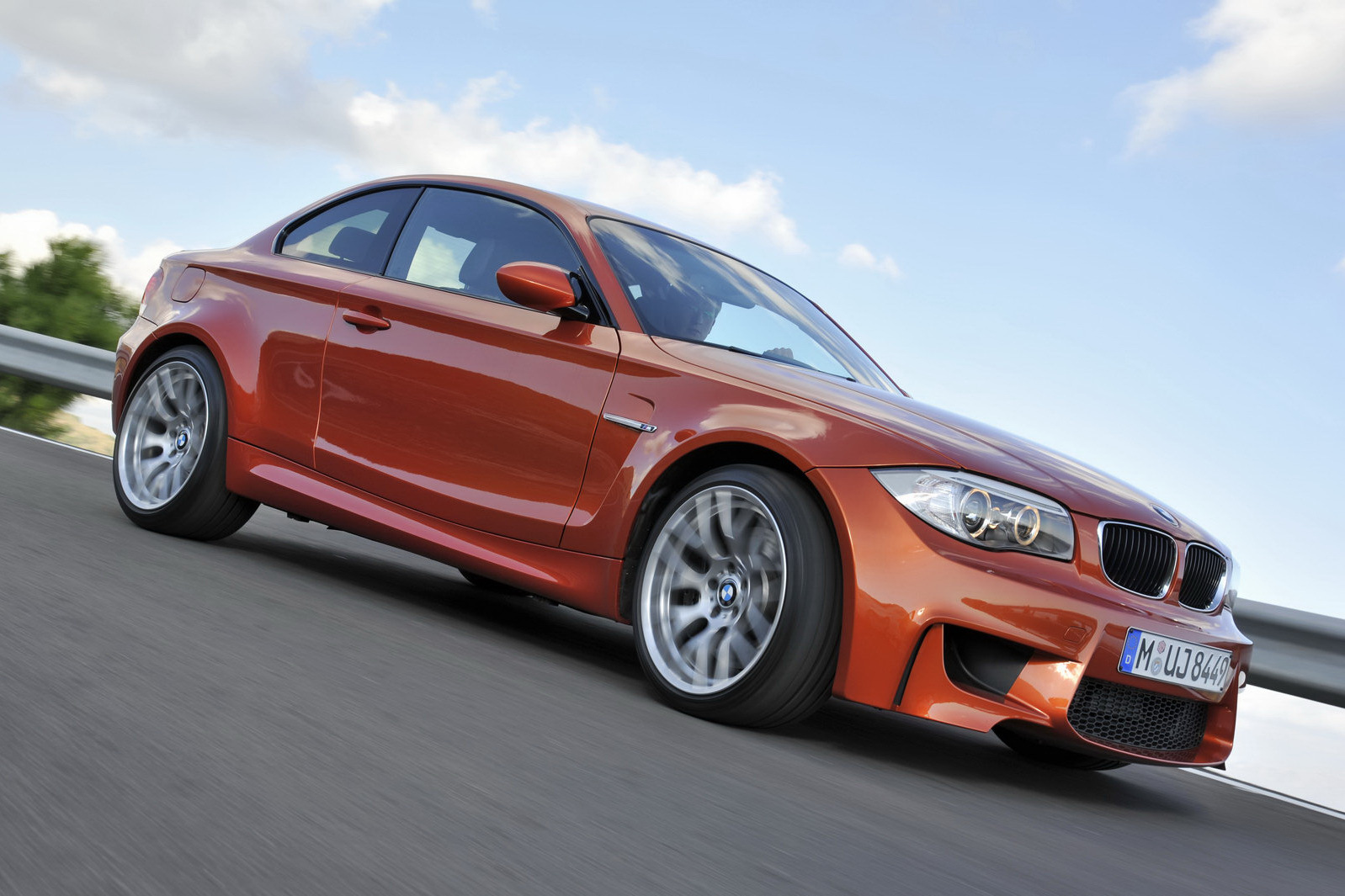 BMW Seria 1 M Coupe accelereaza pana la 100 km/h in 4,9 secunde