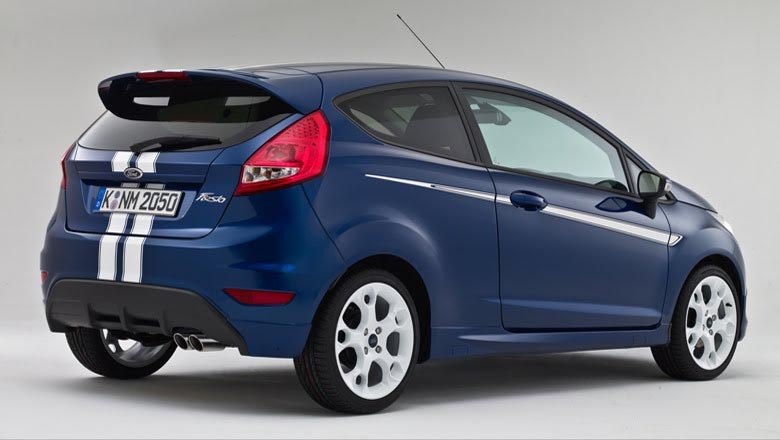 Ford Fiesta Sport+ are un motor aspirat de 1,6 litri si 134 CP. Masina atinge 100km/h in 8,7 secunde