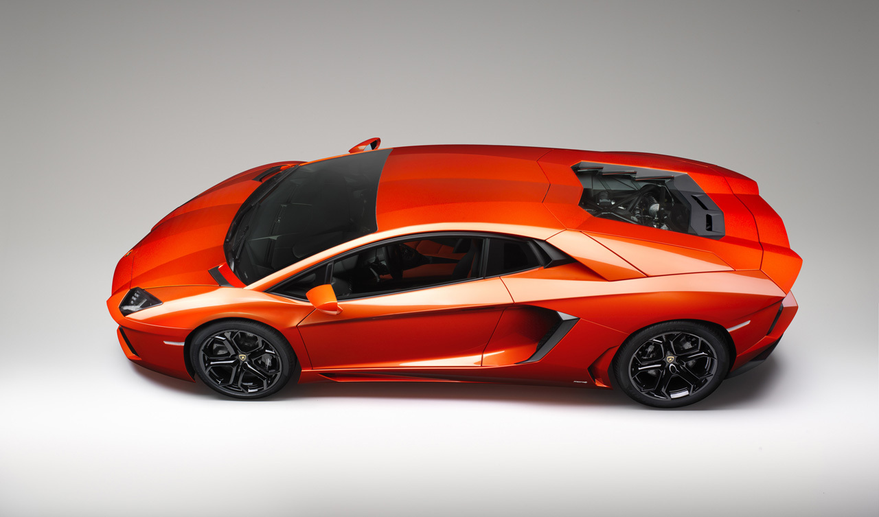 Pretul lui Lamborghini Aventador LP700-4 este estimat la 270.000 euro