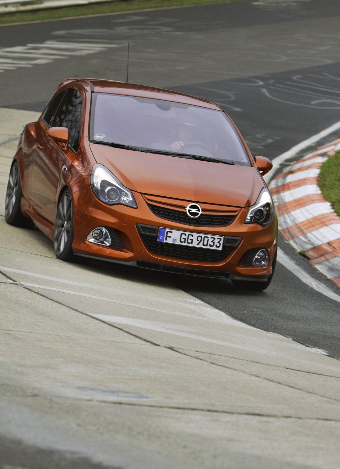 Opel Corsa OPC Nurburgring Edition costa peste 27.000 euro si va fi produs in 500 exemplare