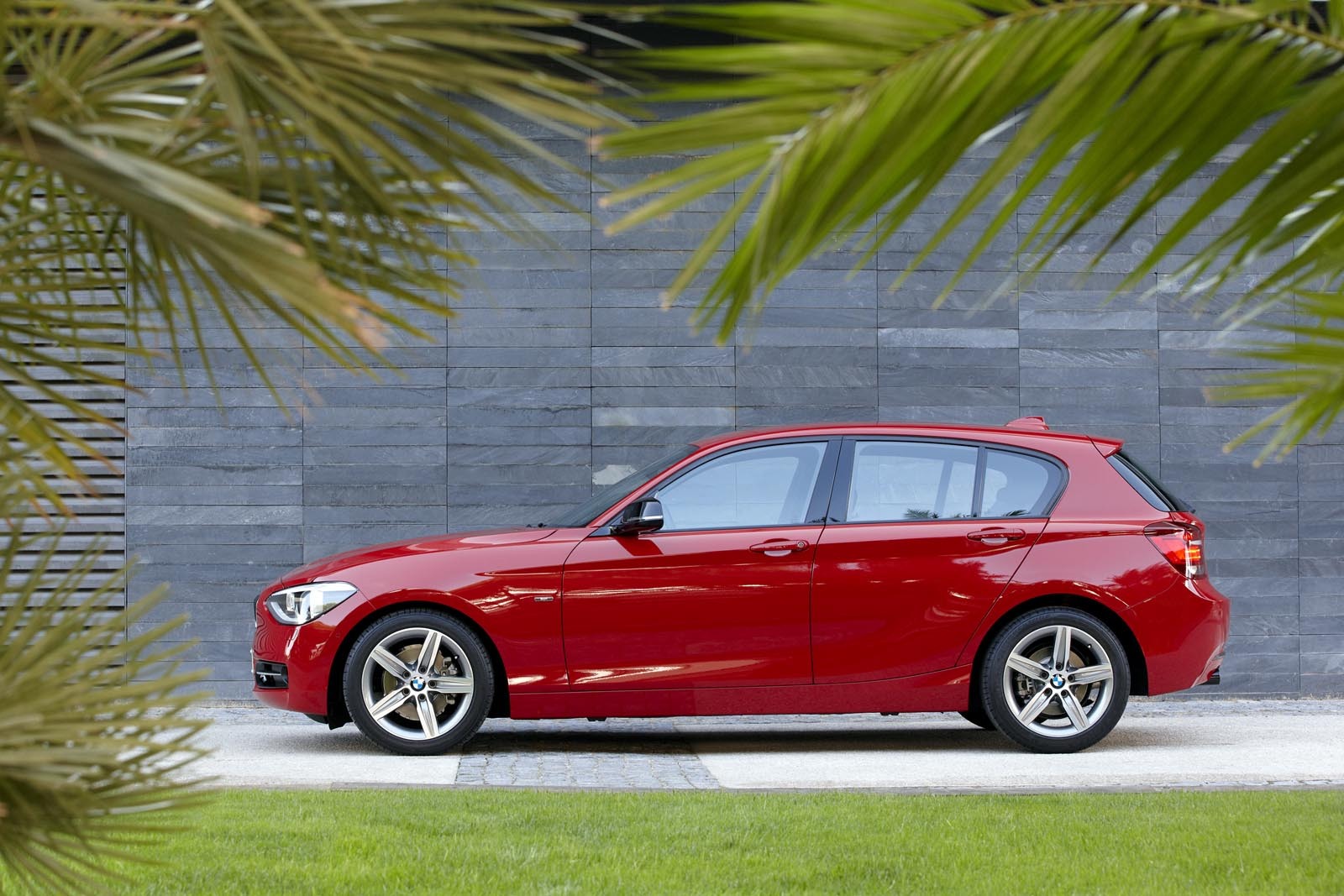 BMW 116d EfficientDynamics Edition va consuma doar 3,8 litri/100 km