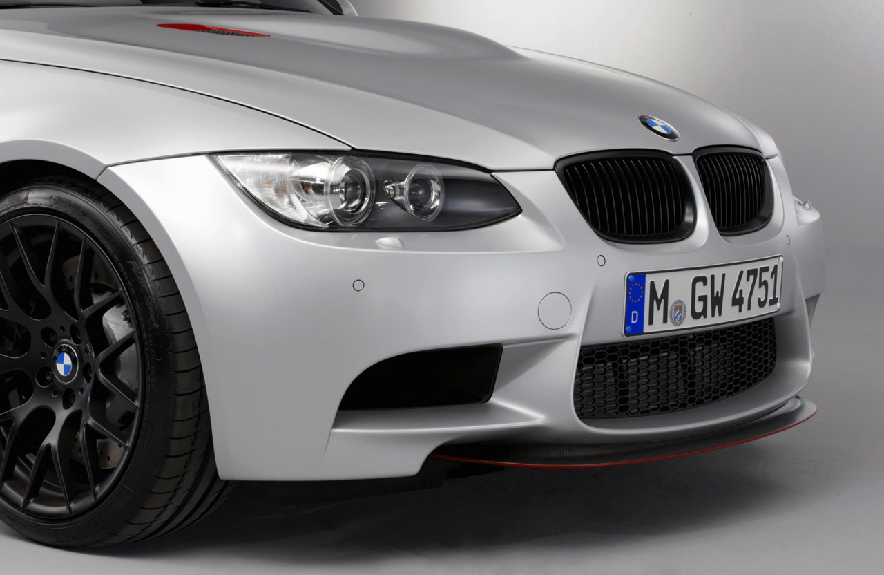 BMW M3 CRT beneficiaza de setari sportive pentru suspensie si de sistem de franare high-performance