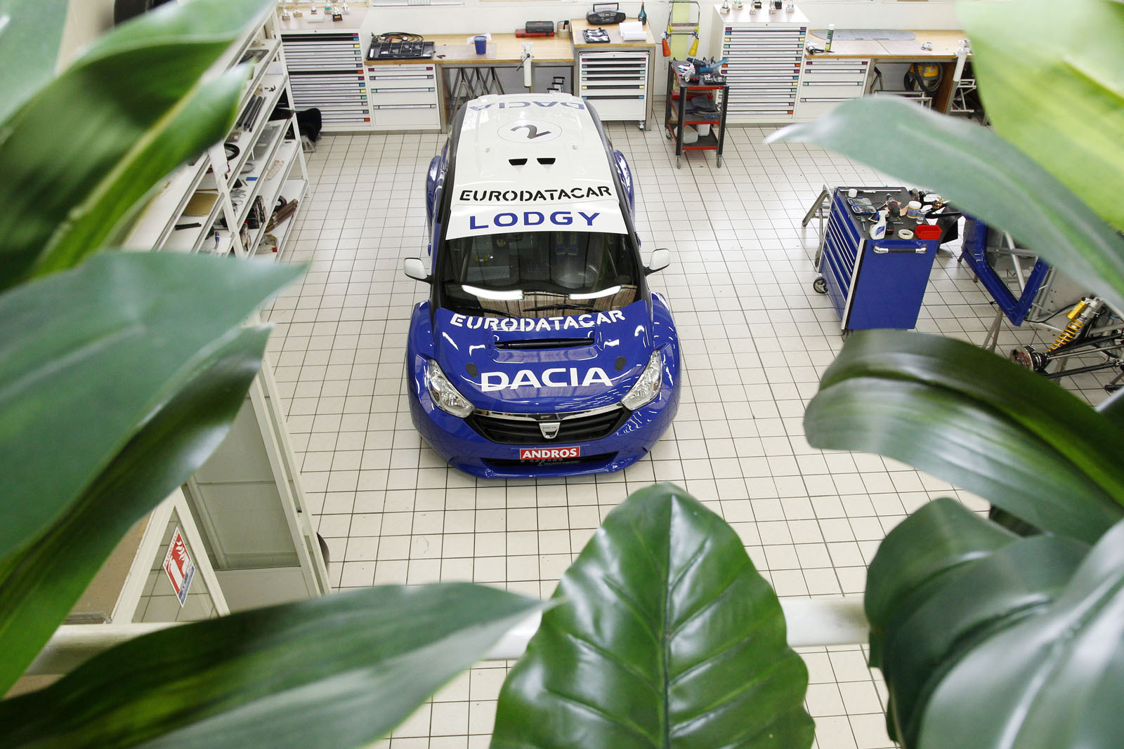 Dacia Lodgy Glace - un preview surprinzator pentru Dacia monovolum din 2012