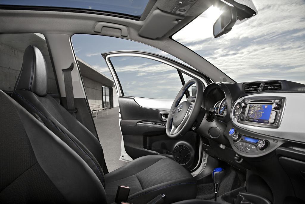 Preturile si performantle de consum ale noii Toyota Yaris Hybrid le vom afla la Geneva 2012