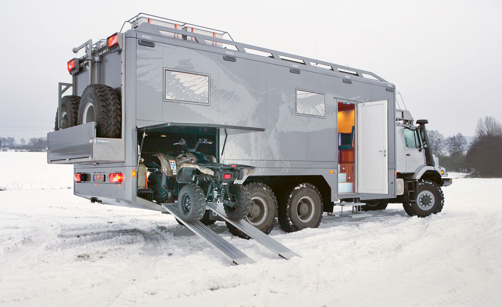 Mercedes-Benz Zetros Camper este o masina foarte buna pentru interventii speciale iarna