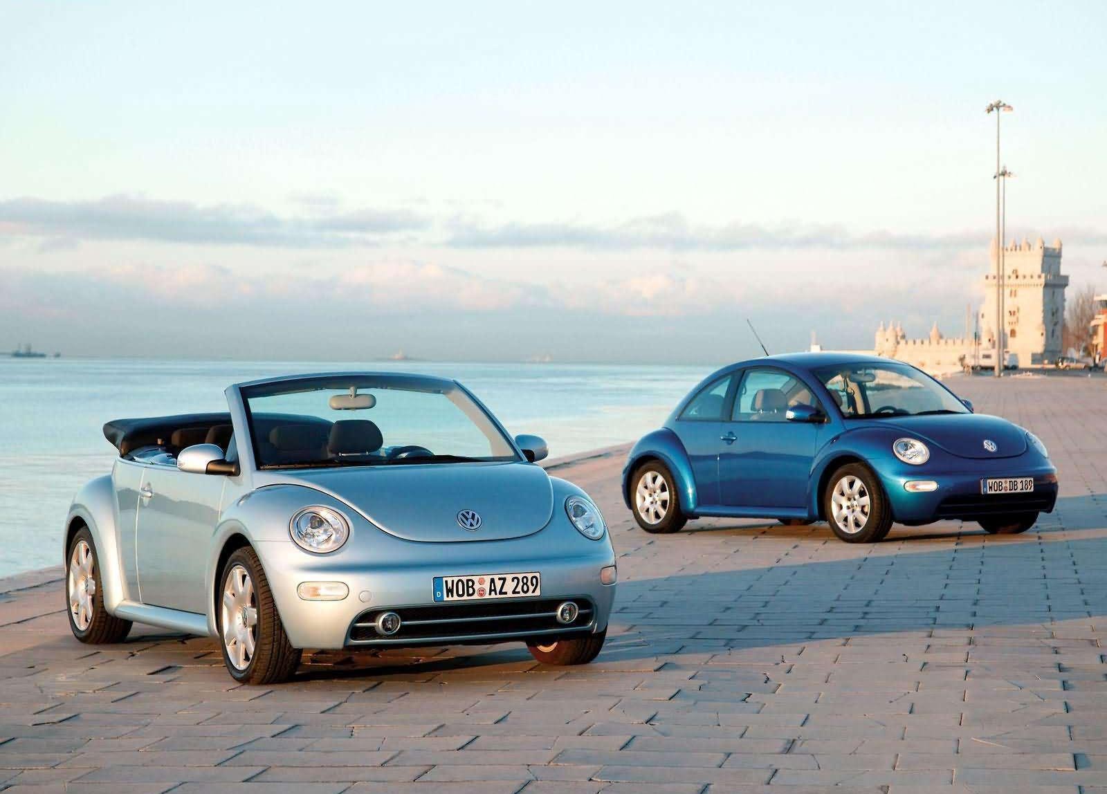 Volkswagen New Beetle a aparut in 1998, avand o conceptie total diferita constructiv de vechea Broasca