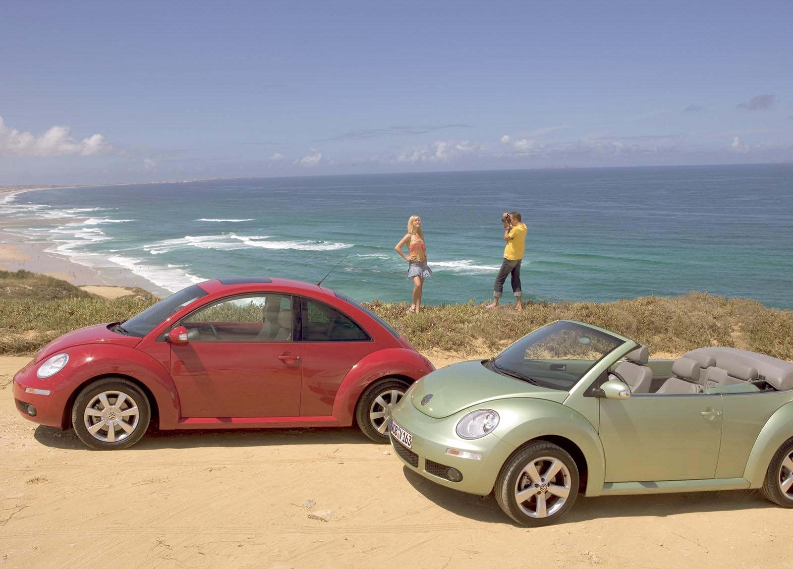 In ciuda pretului mare si a caracterului practic mai slab, Volkswagen New Beetle ramane un succes