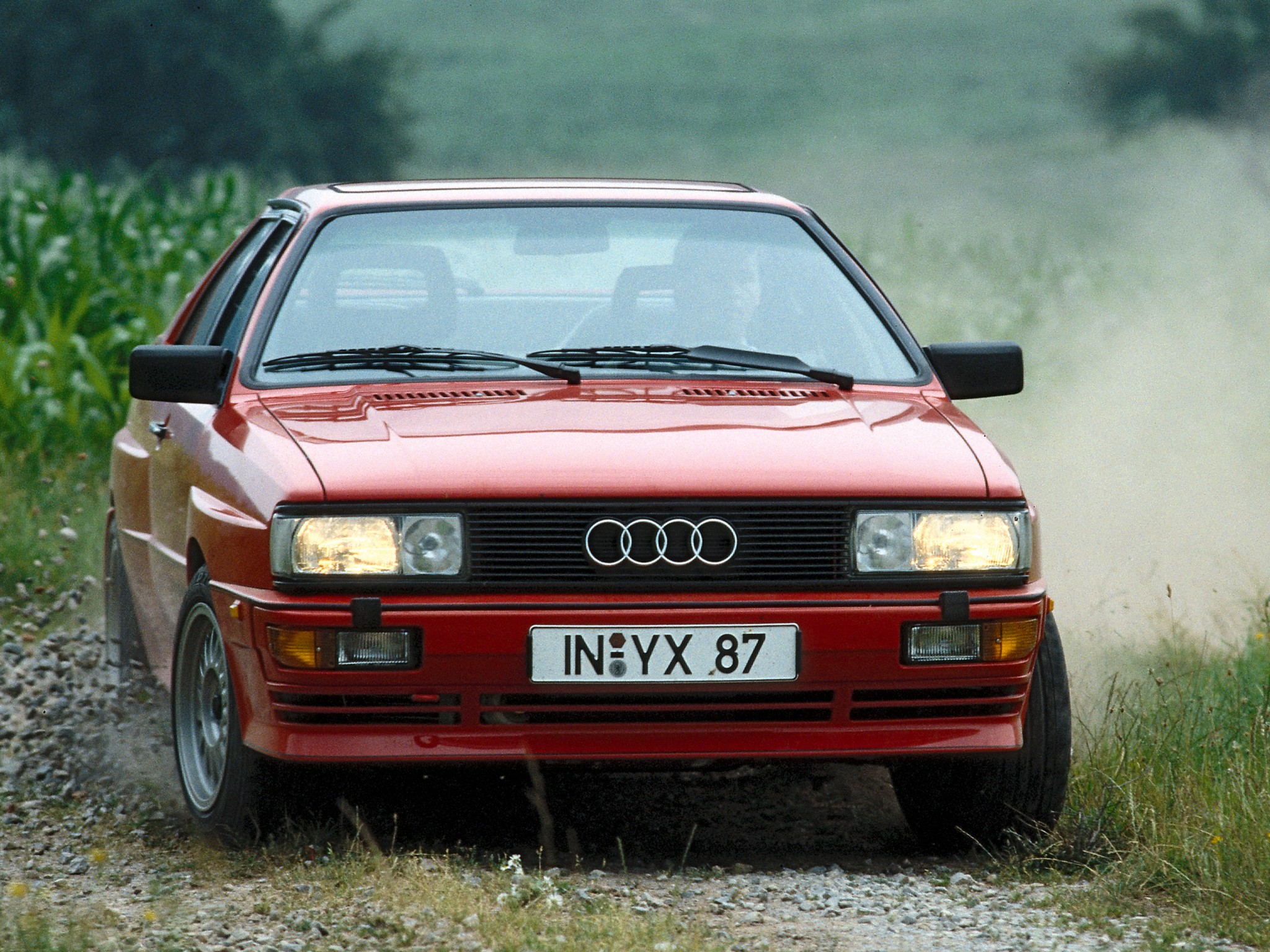 Ауди первого поколения. Audi Coupe quattro 1985. Ауди кватро 1985. Ауди кватро 1980. Audi Coupe 1980.