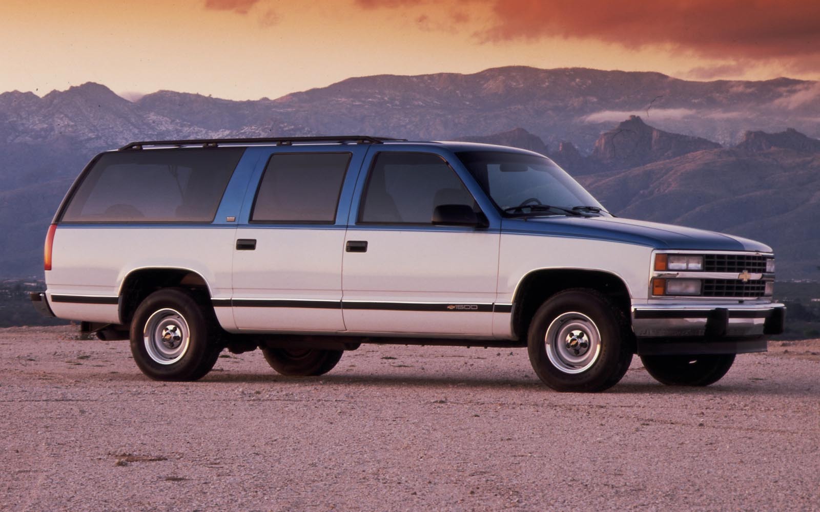 Suburban din 1992 era derivat direct din Chevrolet Tahoe