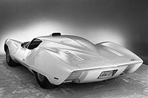 Chevrolet Astro-Vette avea un design futurist, care punea accentul pe aerodinamica