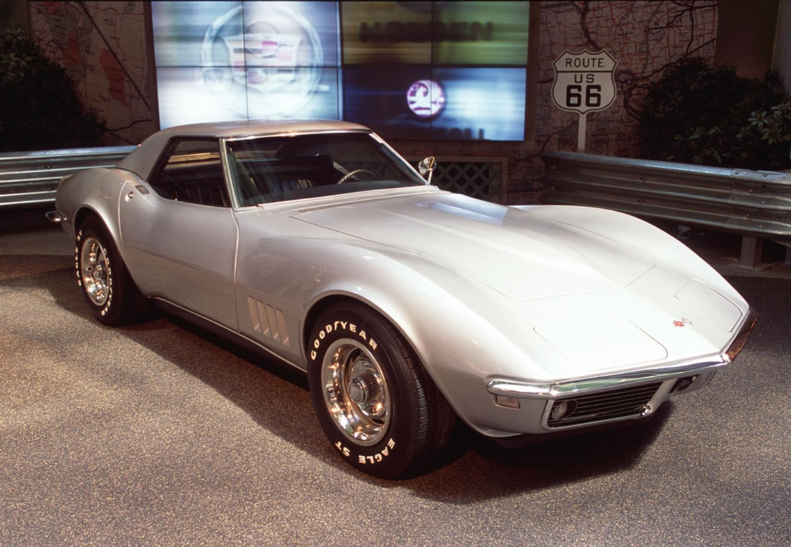 Chevrolet Corvette 3 a fost produs timp de 14 ani, intre 1968 si 1982