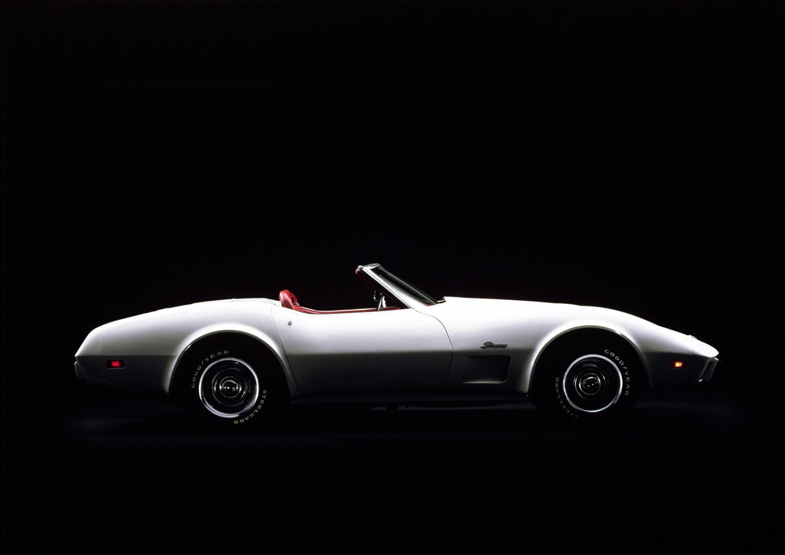 1974 a fost ultimul an pentru V8-ul big-block, iar 1975 a fost ultimul an pentru cabrioletul Corvette C3