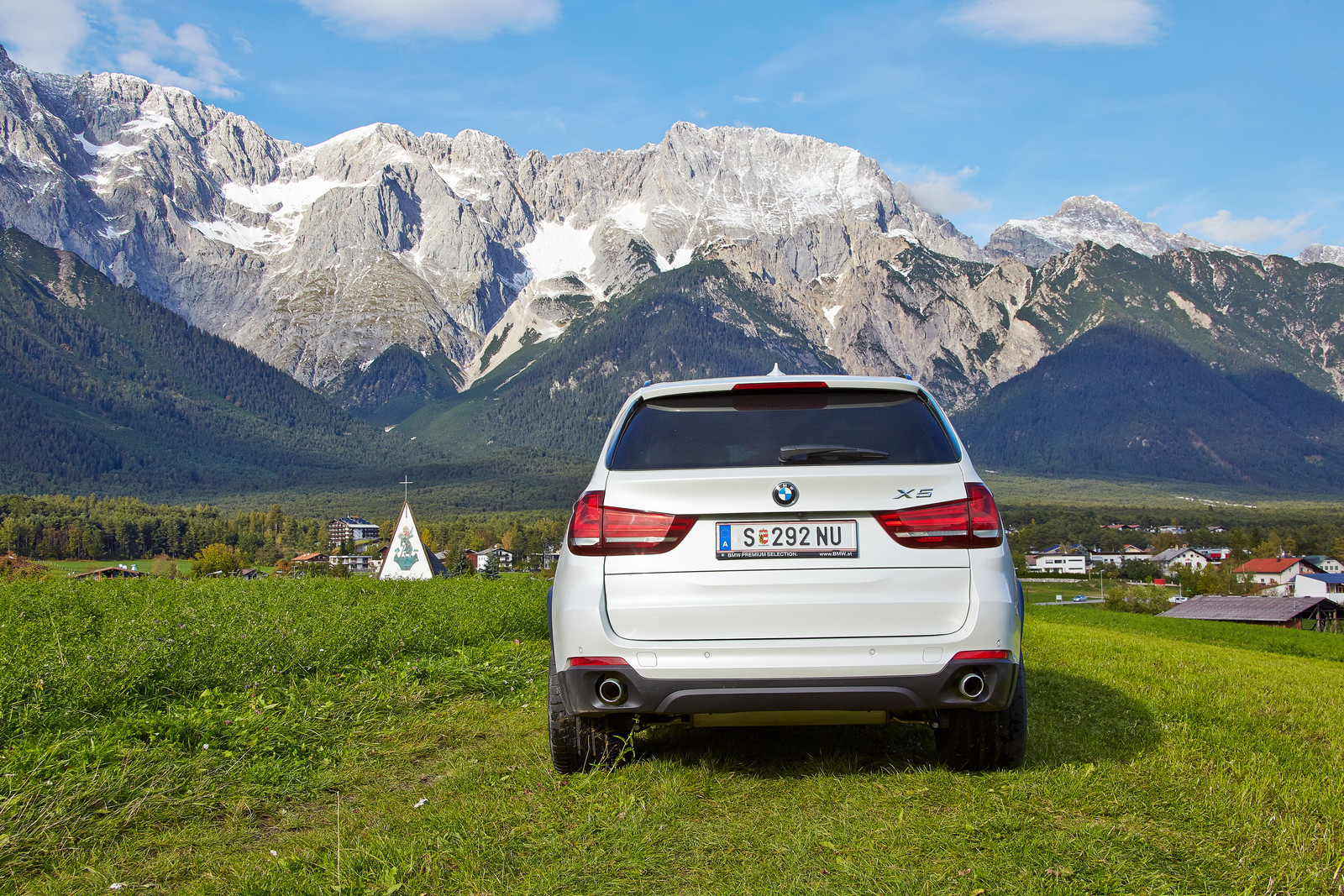 BMW X5 2013 test rear view