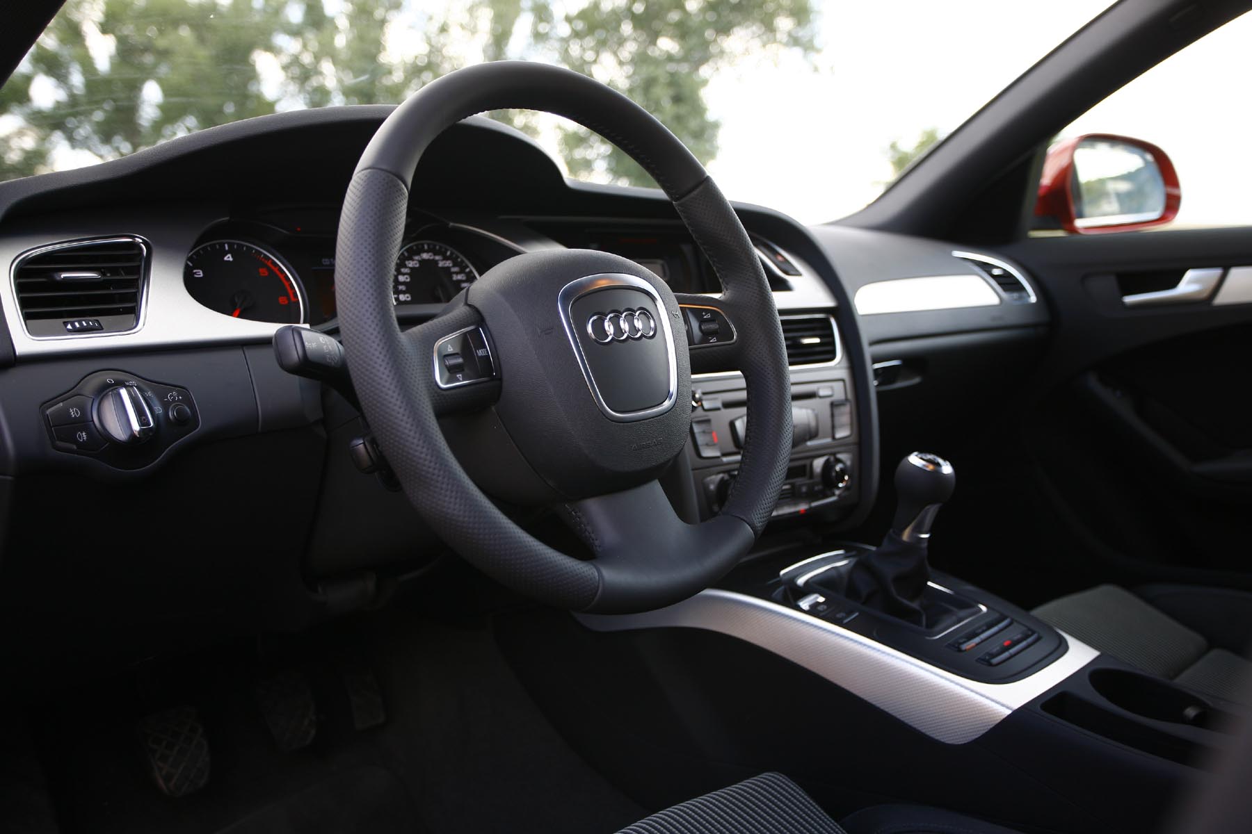 Audi A4 Avant - interior de 5 stele