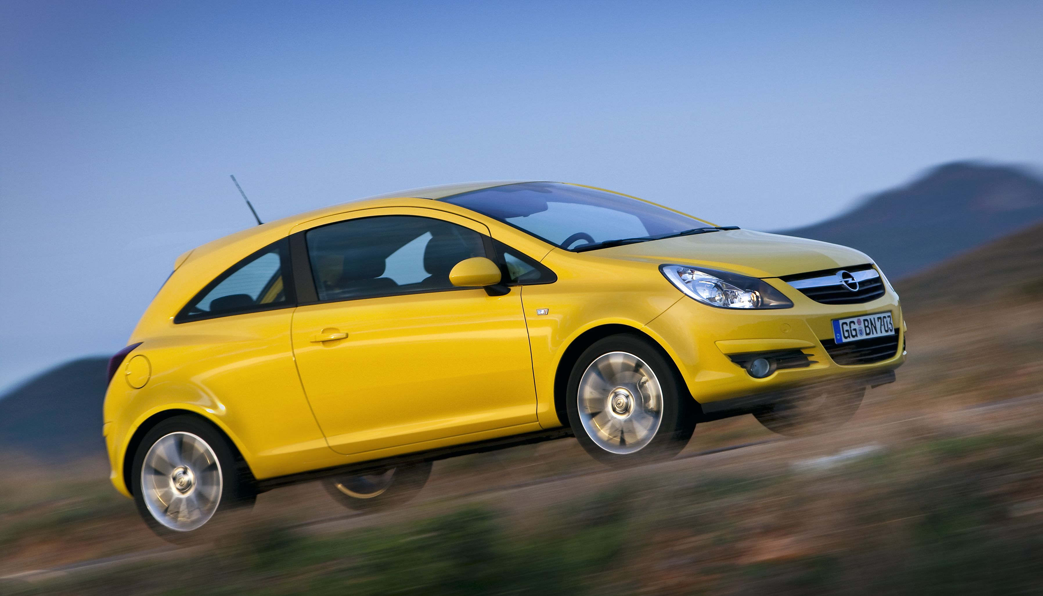 Opel corsa размеры. Opel Corsa 3. Opel Corsa 2010. Опель Корса 14. Опель Корса 2 двери.