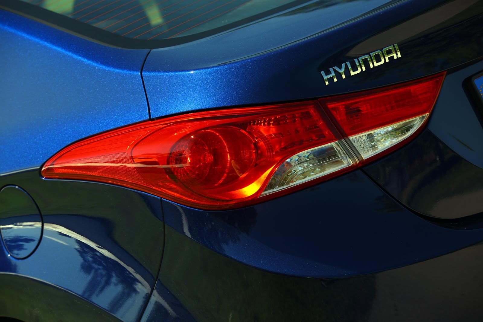 In realitate, Hyundai Elantra 1.6 are un consum mediu de circa 7,5 litri/100 km