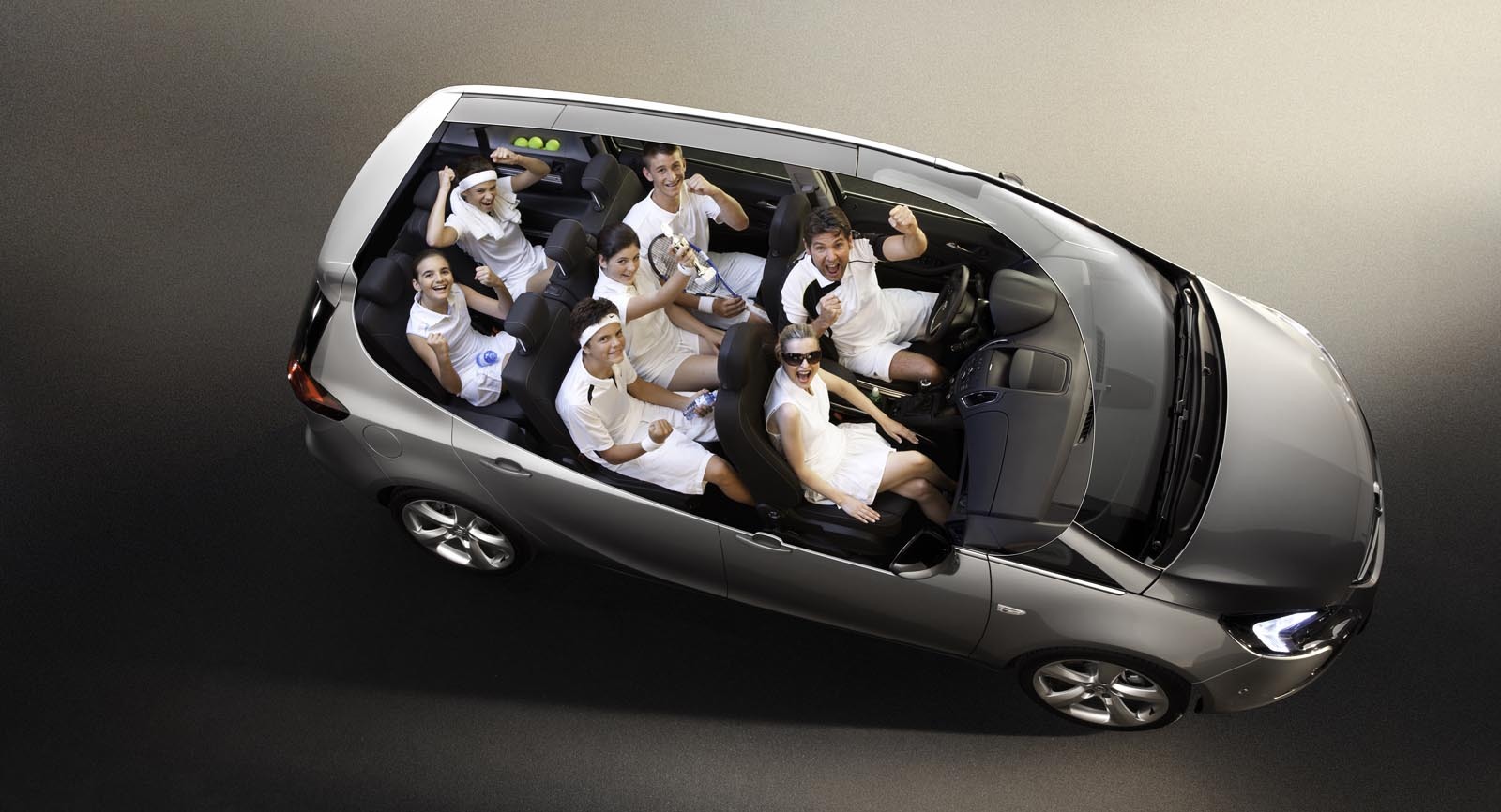 Noul Opel Zafira Tourer ofera scaune mai spatioase pe al treilea rand