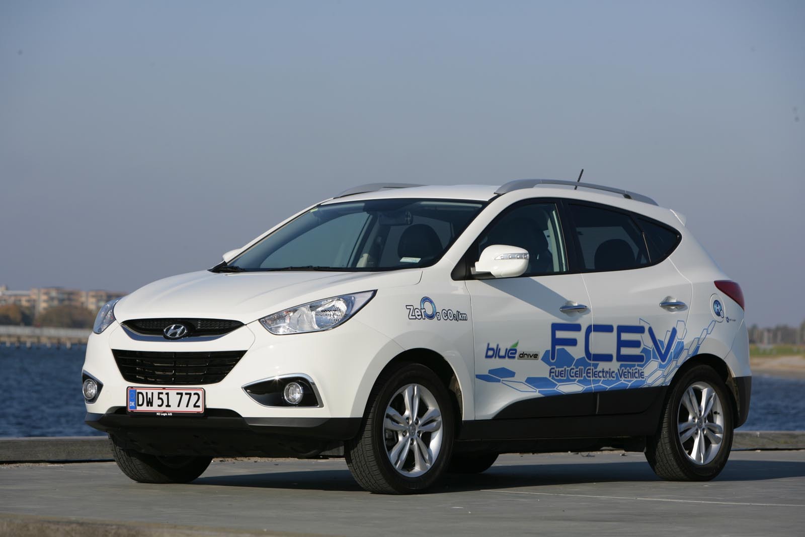 Hyundai ix35 FCEV este prima masina de pre-serie a coreenilor alimentata cu hidrogen