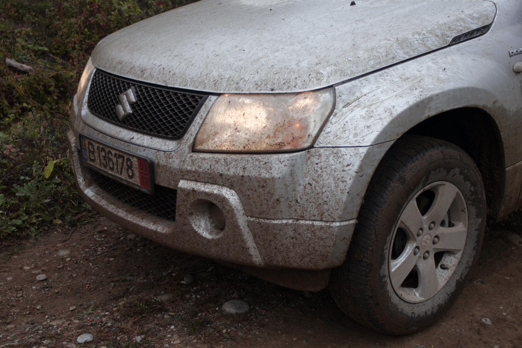Suzuki Grand Vitara loves mud!