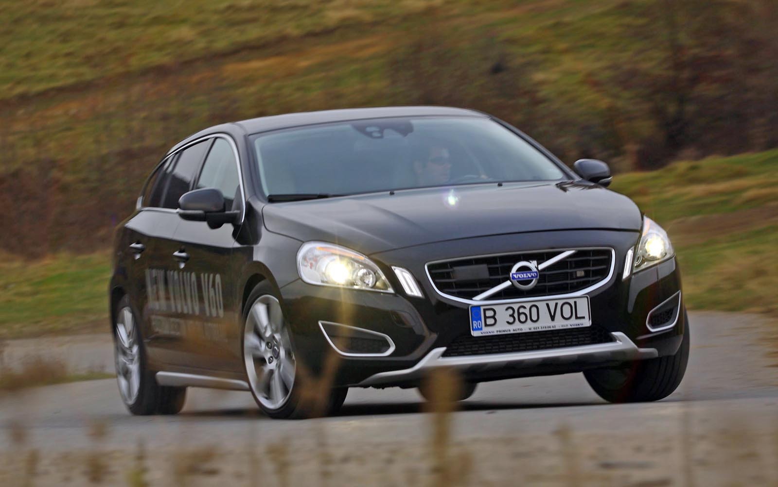 Volvo V60 are o directie perfectibila, cu un feedback insuficient in regim sportiv
