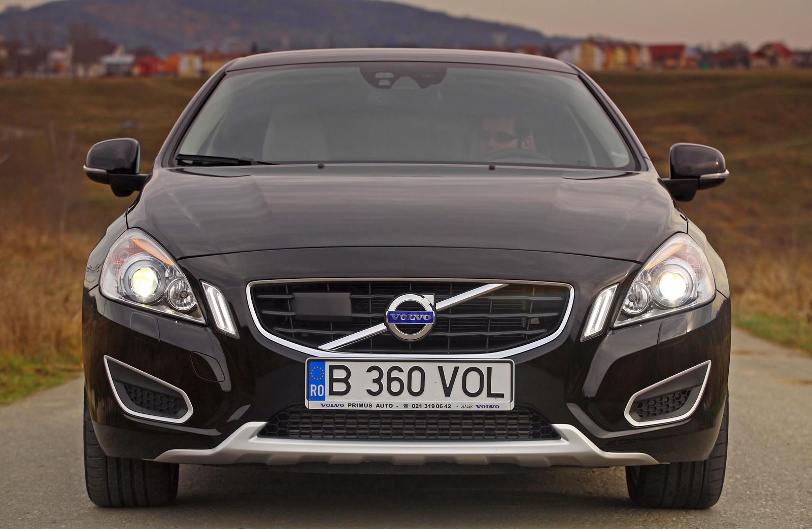 Volvo V60 afiseaza o puternica personalitate si o imagine de marca proaspata