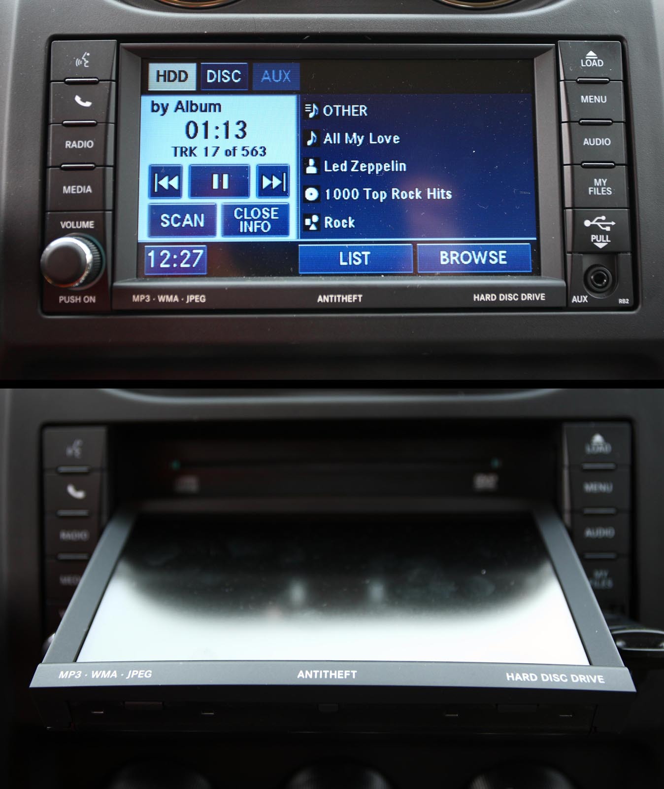 Sistem multimedia cu ecran tactil, care culiseaza pentru incarcarea CD-urilor