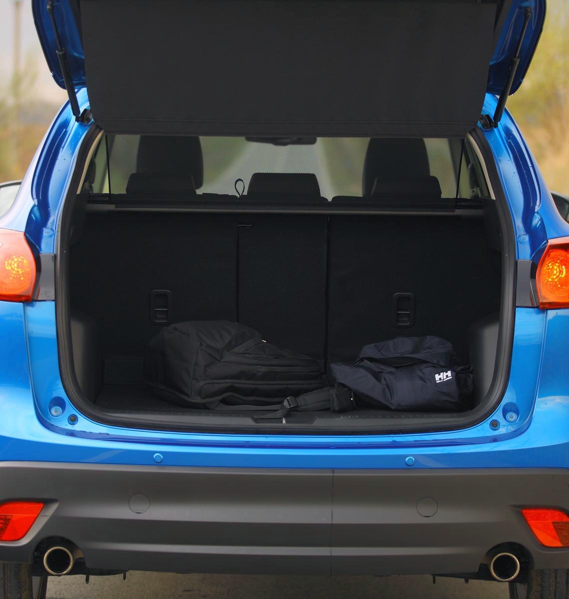 Mazda CX-5 vine cu o idee ingenioasa pentru fileul de acoperire a bagajelor