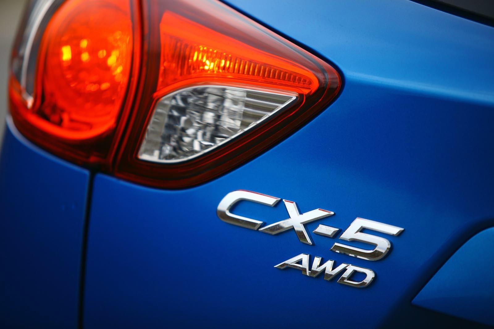 Interesant, Mazda CX-5 poate fi considerata premium din multe puncte de vedere