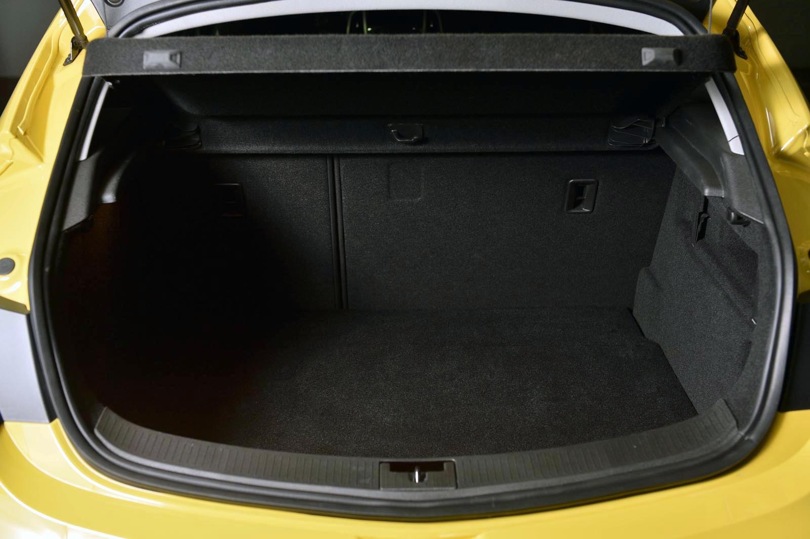 Portbagajul lui GTC Astra are o capacitate peste asteptari, de 370 de litri