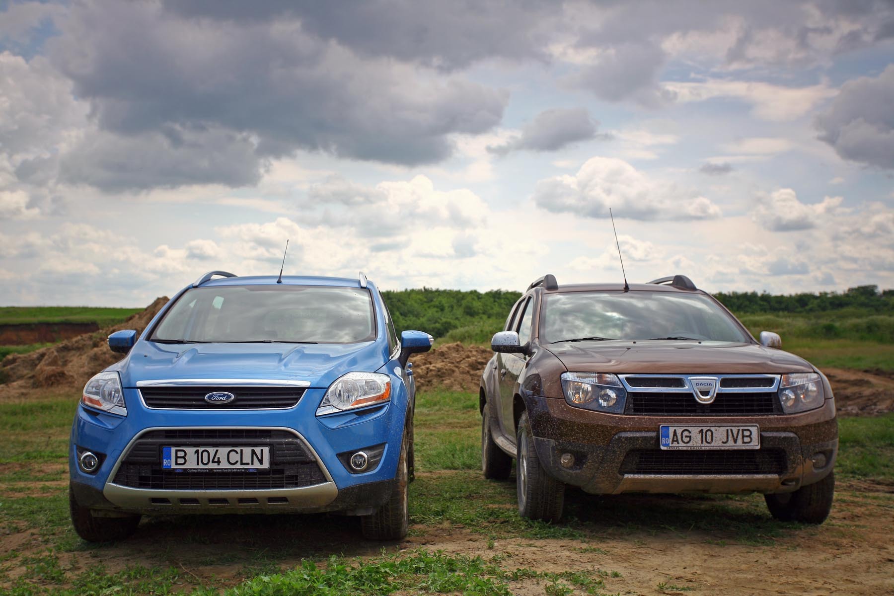 Diferenta intre Ford Kuga si Dacia Duster (modelele de test) se cifreaza la circa 7.000 euro