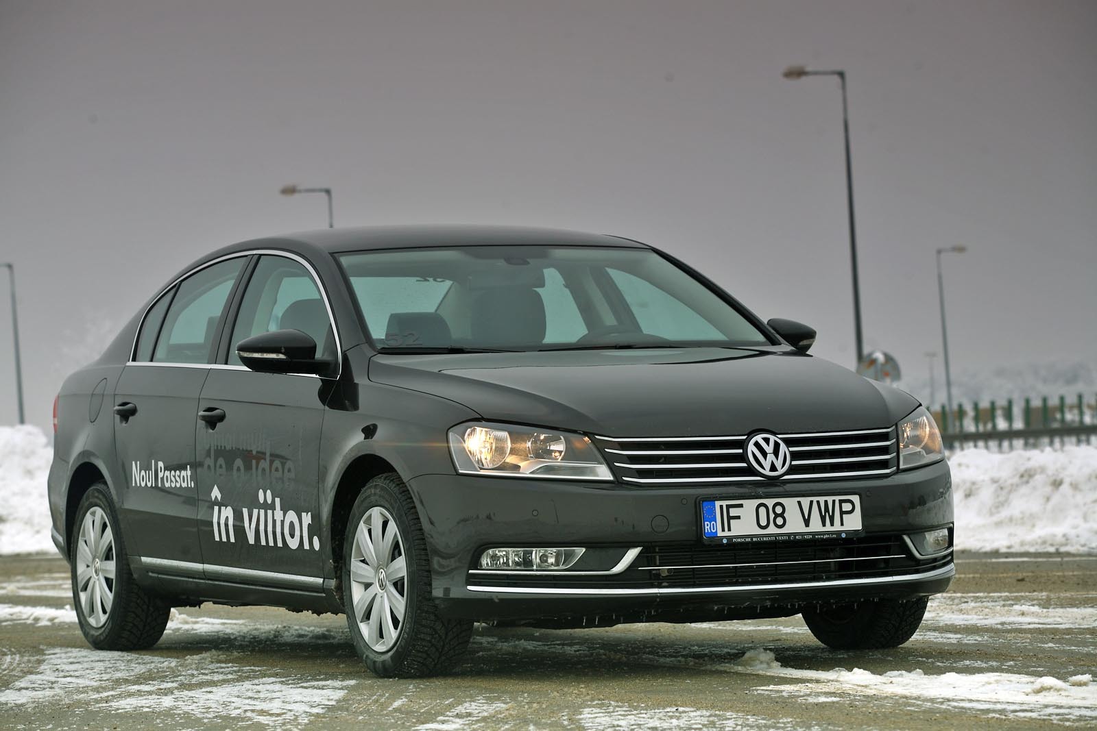 Spre deosebire de modelele frantuzesti, Volkswagen Passat facelift are o linie simplista