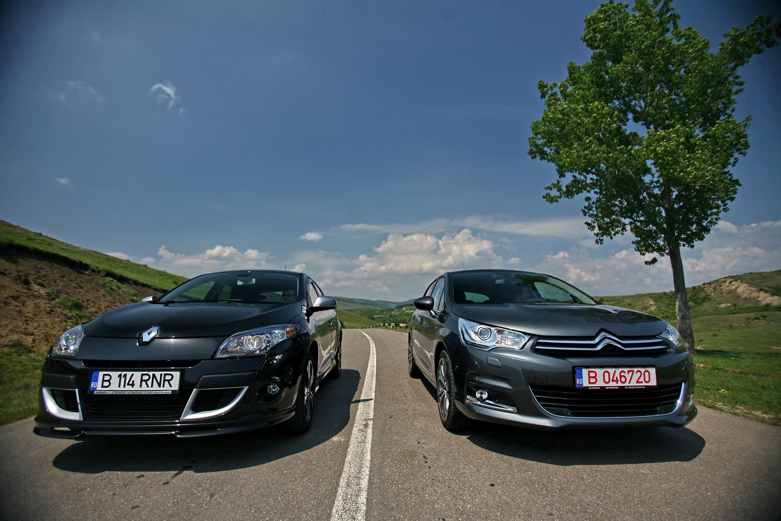Renault Megane EDC si Citroen C4 e-HDi promit consumuri mai mici decat versiunile manuale