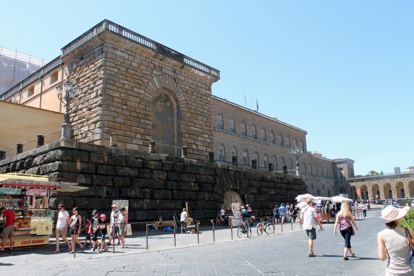 Palazzo Pitti - fara legatura cu Piteştiul...