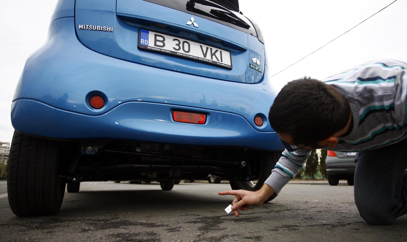 Din pacate, in ciuda avantajelor, pretul lui Mitsubishi i-MiEV ramane prohibitiv in Romania