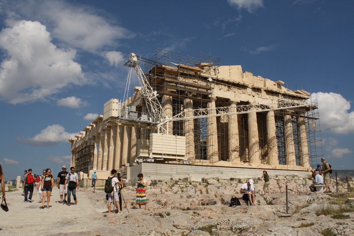 Dacă ajungi la Atena o vizită la Acropole este obligatorie