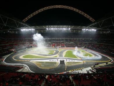 80.000 de oameni pe Wembley Stadium, Londra