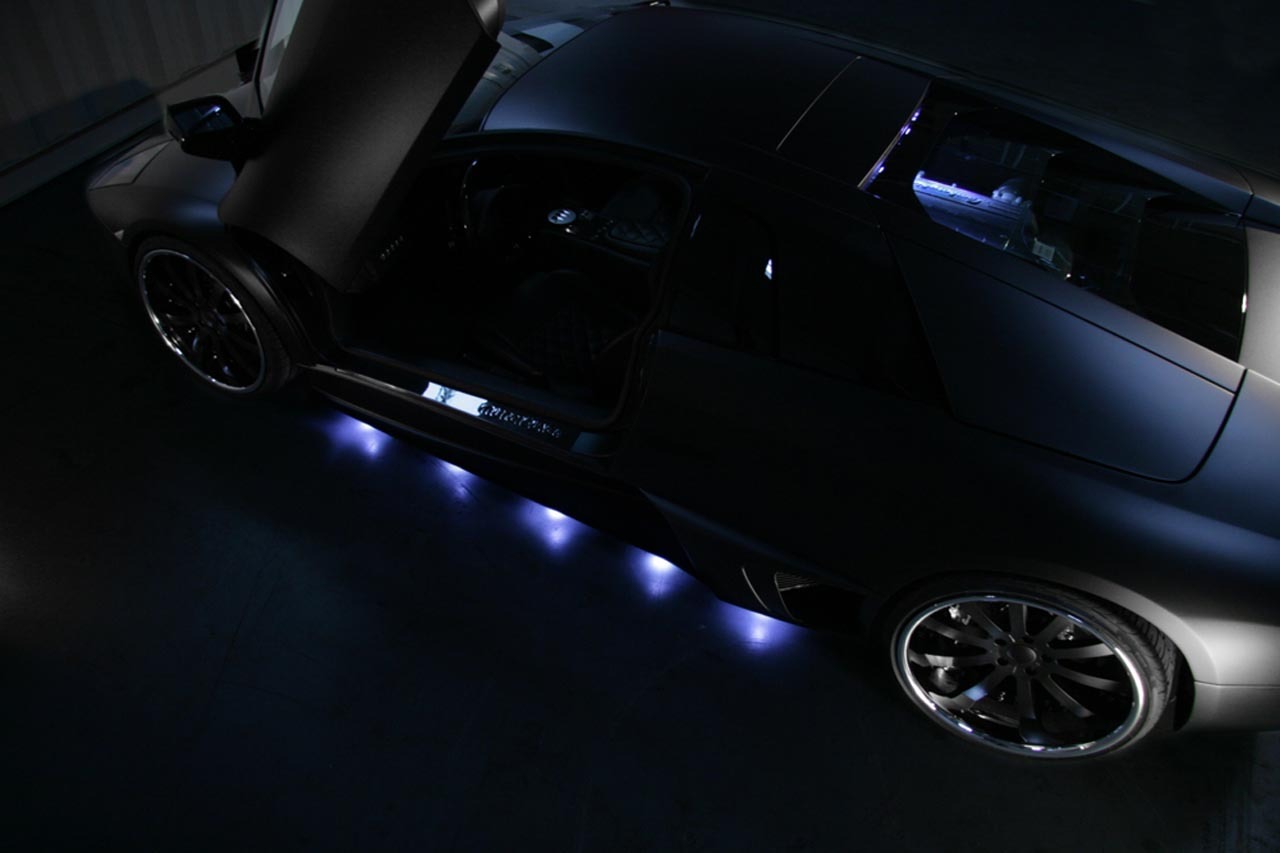 Lamborghini Murcielago Yeniceri Edition este particularizat cu LED-uri sub praguri