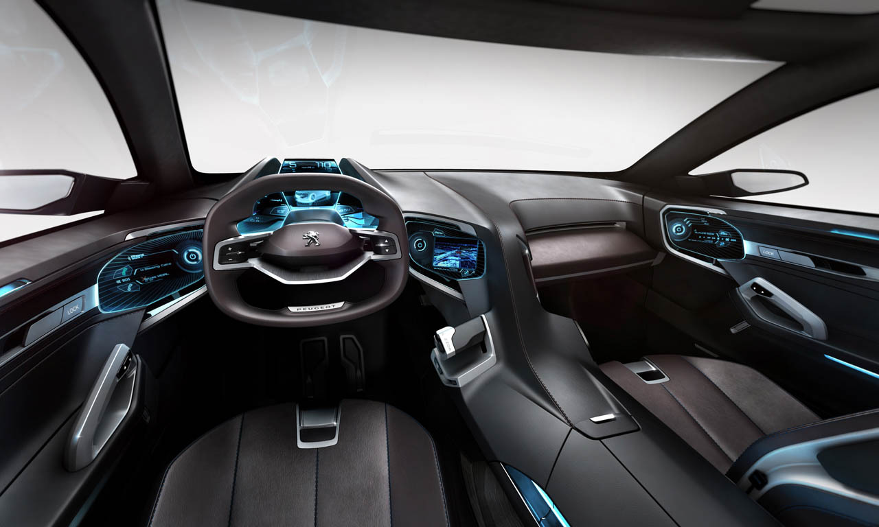 Interiorul lui Peugeot SXC are un design sofisticat, fiind conceput pentru patru pasageri