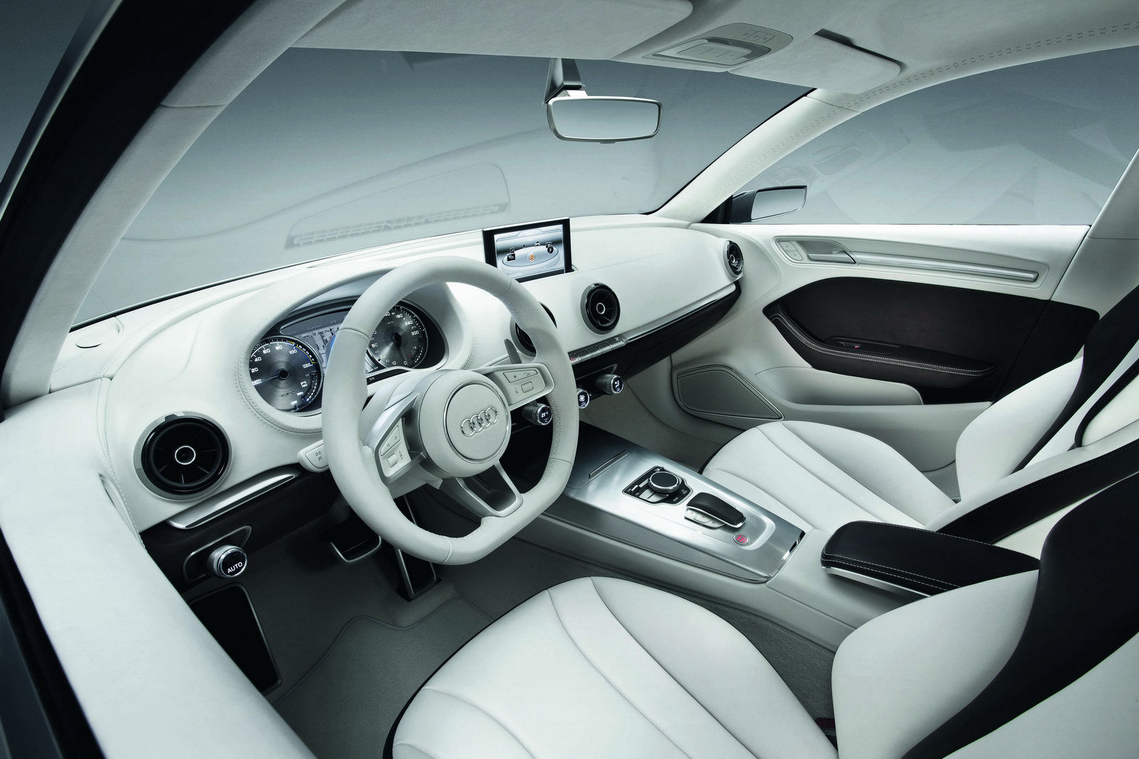 Audi A3 Sedan e-tron aduce nou functia MMI Touchpad a sistemului multimedia