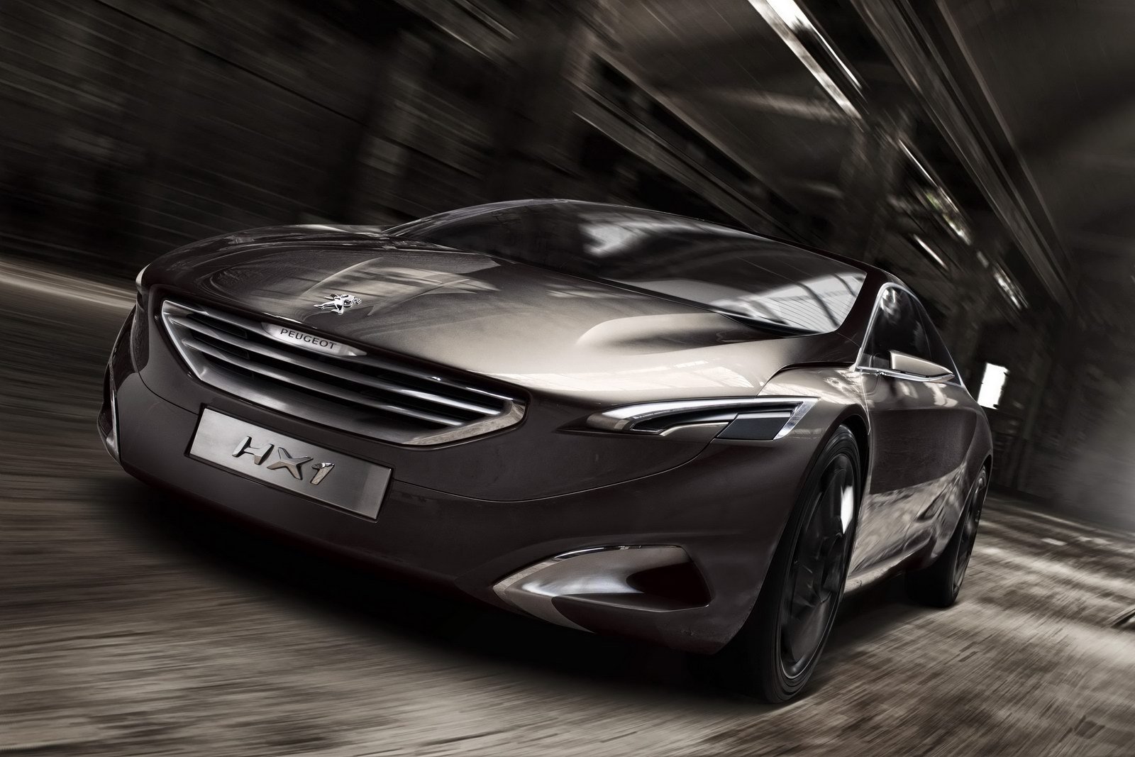 Peugeot HX1 consuma 3,2 litri/100 km si poate rula strict electric maxim 30 km
