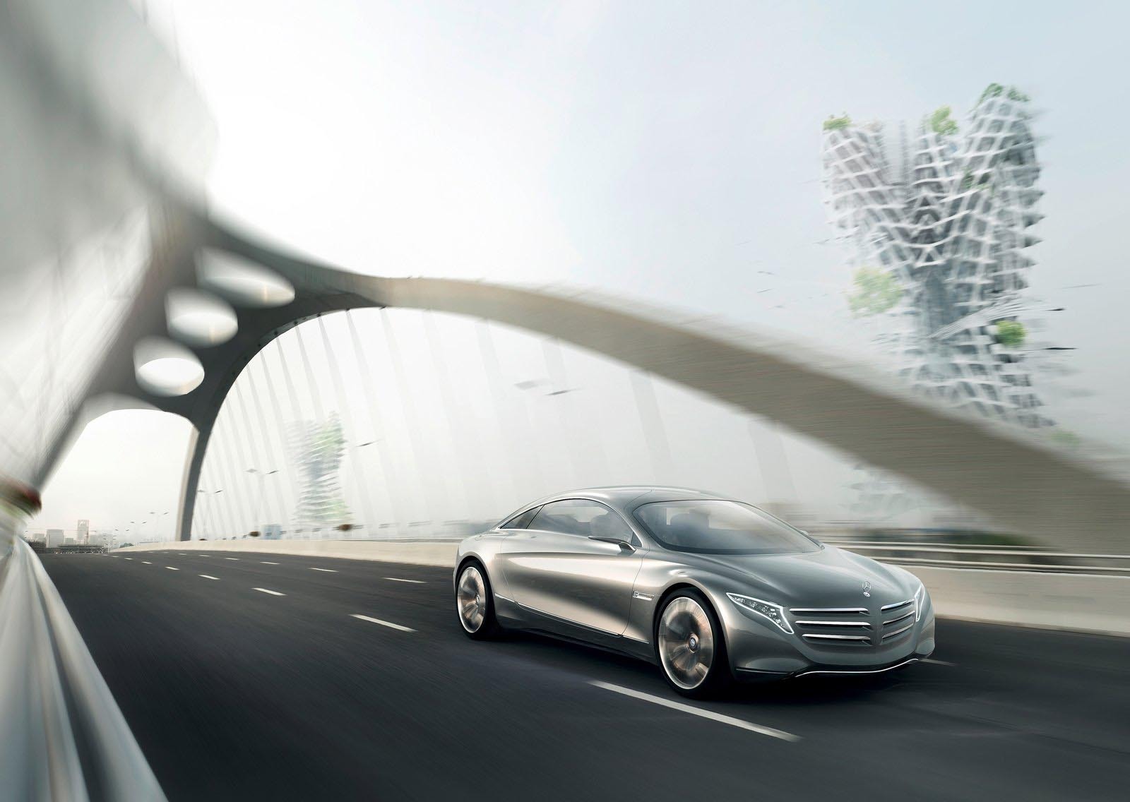 Mercedes Benz F125 are un sistem de propulsie revolutionar, combinand bateriile electrice si celulele de hidrogen
