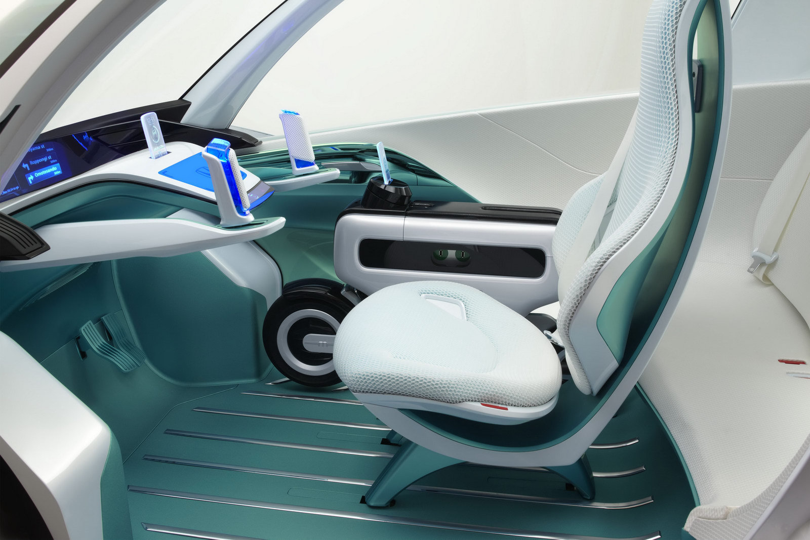 Honda Micro Commuter Concept ofera maximum 3 locuri si multe gadgeturi