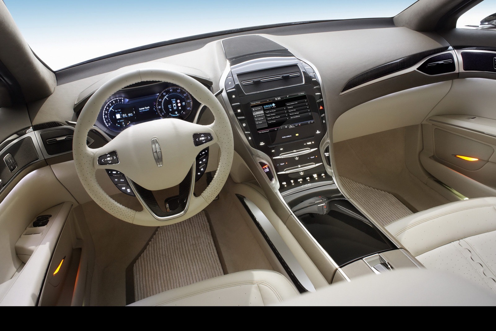 Modelul de serie prefigurat de Lincoln MKZ Concept va miza pe lux si high-tech